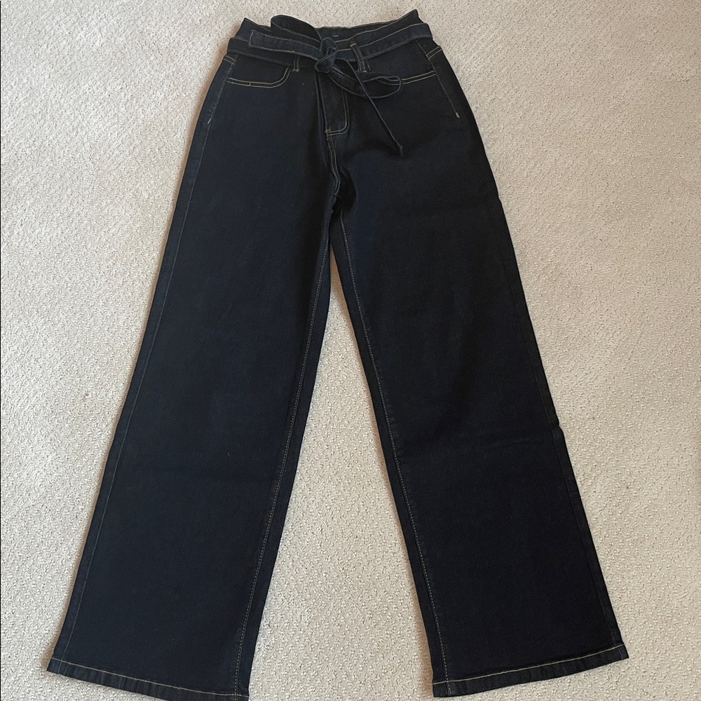 Blue Wide-Leg Jeans with Belt